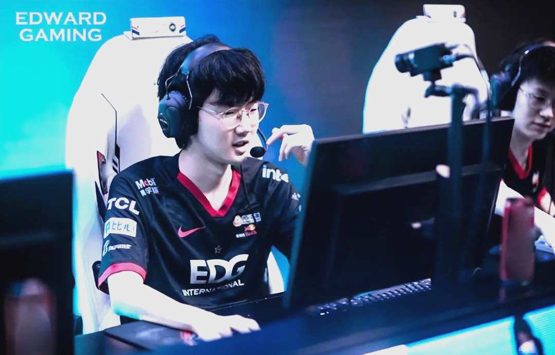 FLY横扫EDG，Meiko团战一打五四强赛3:2（柏林）
