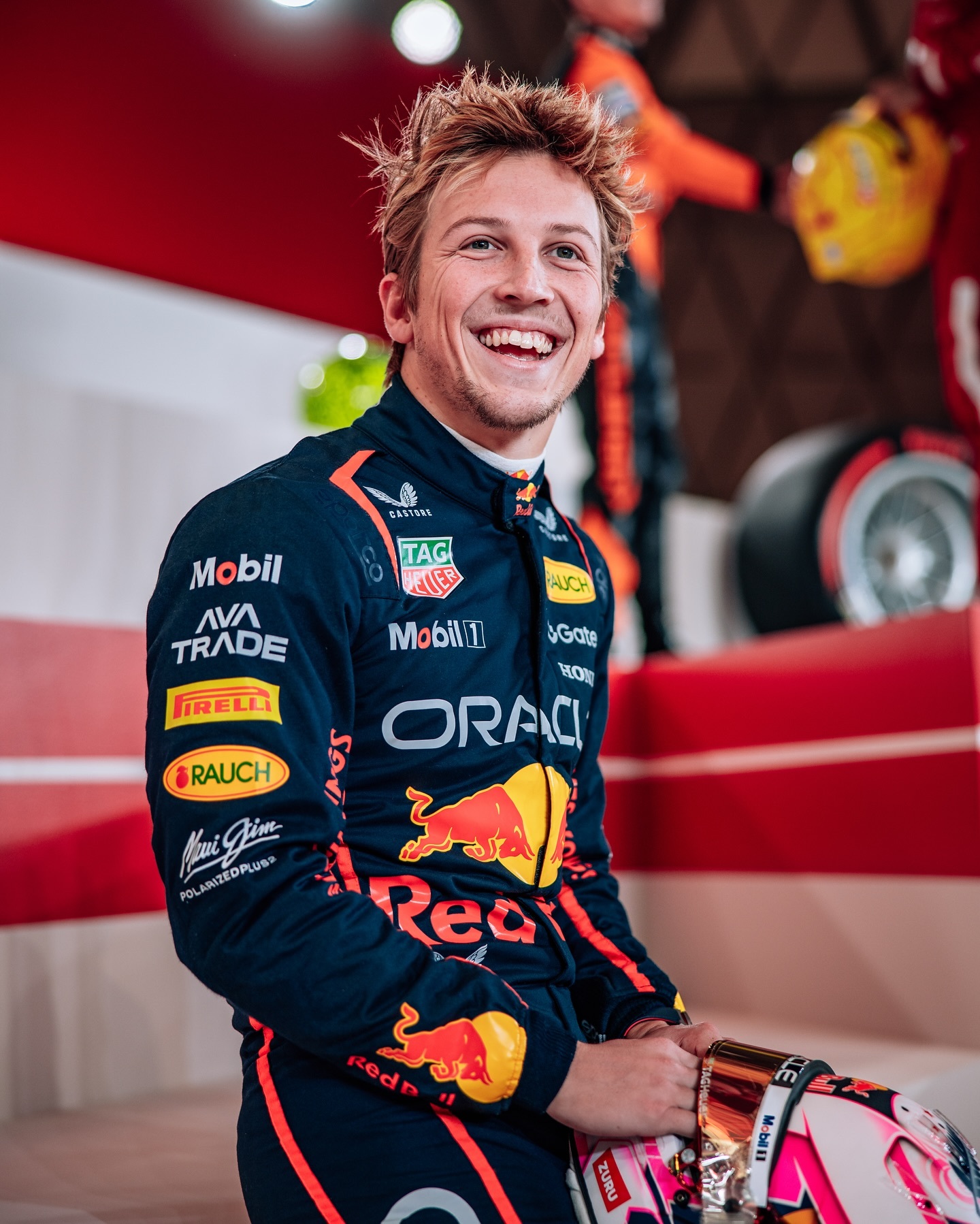 红牛二队鏖战法拉利，勒克莱尔关键制胜