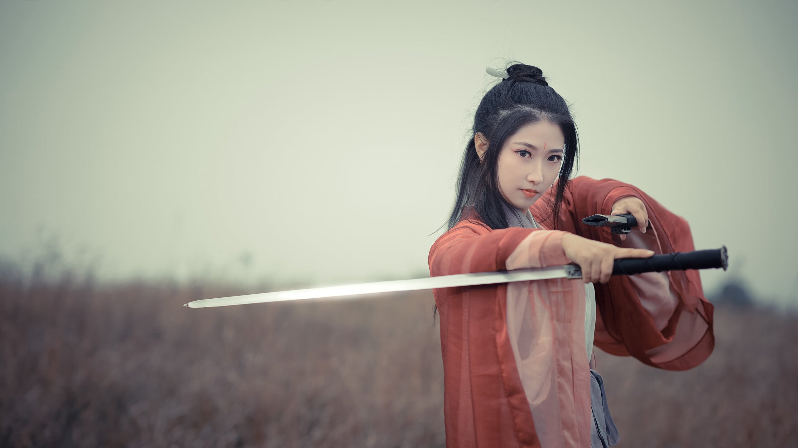 开云平台-本泽马引爆欧陆烽火，英格兰铁骑与黄色潜水艇共写绿茵史诗