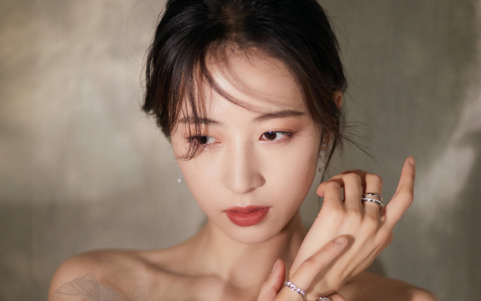 开云体育平台APP-加纳碾压威尔士，三笘薰冠军级表现引领足球盛宴