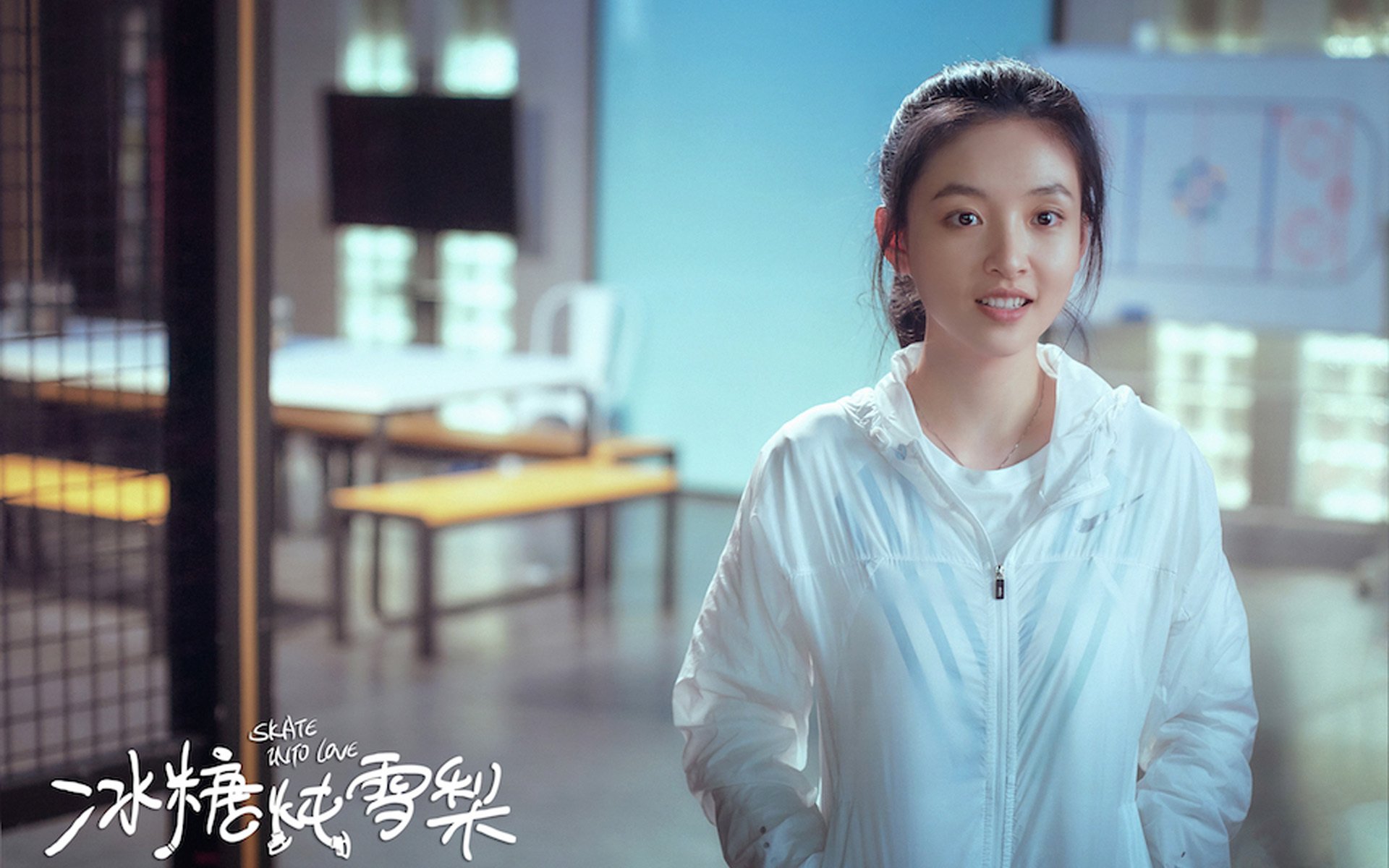 跨越大陆的足球诗篇，当智利对阵尼斯，莱万写下巨星注脚